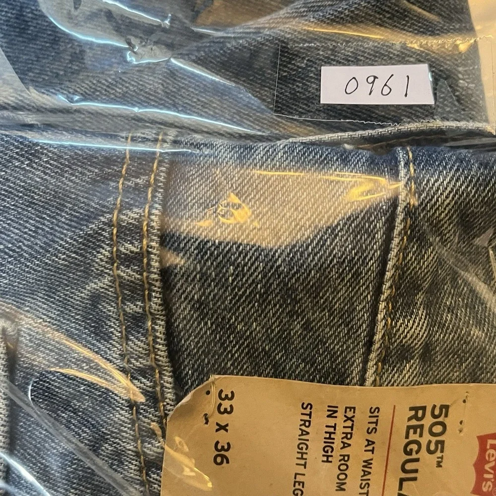 Levis Jeans Mens 33x36 Blue Regular Straight Leg Light Wash Blue Workwear NEW